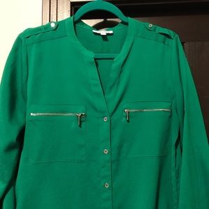 LIKE NEW! Kelly Green Calvin Klein blouse